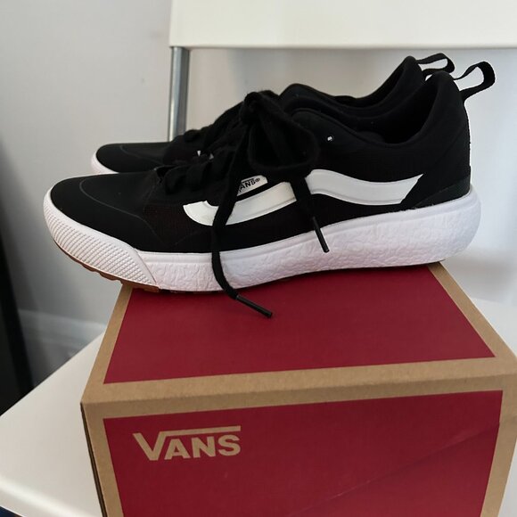 Vans Ultrarange Exo Black Sneakers Women’s Size 7 / Men’s 5.5 - Picture 10 of 13